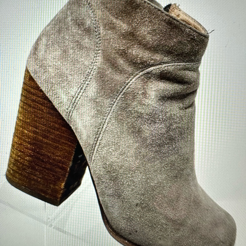 Jeffrey Campbell Hanger Gray Leather Chunky Heeled Stacked Ankle Boots Size 7